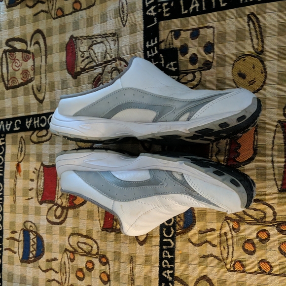 Curves slides - Picture 2 of 5